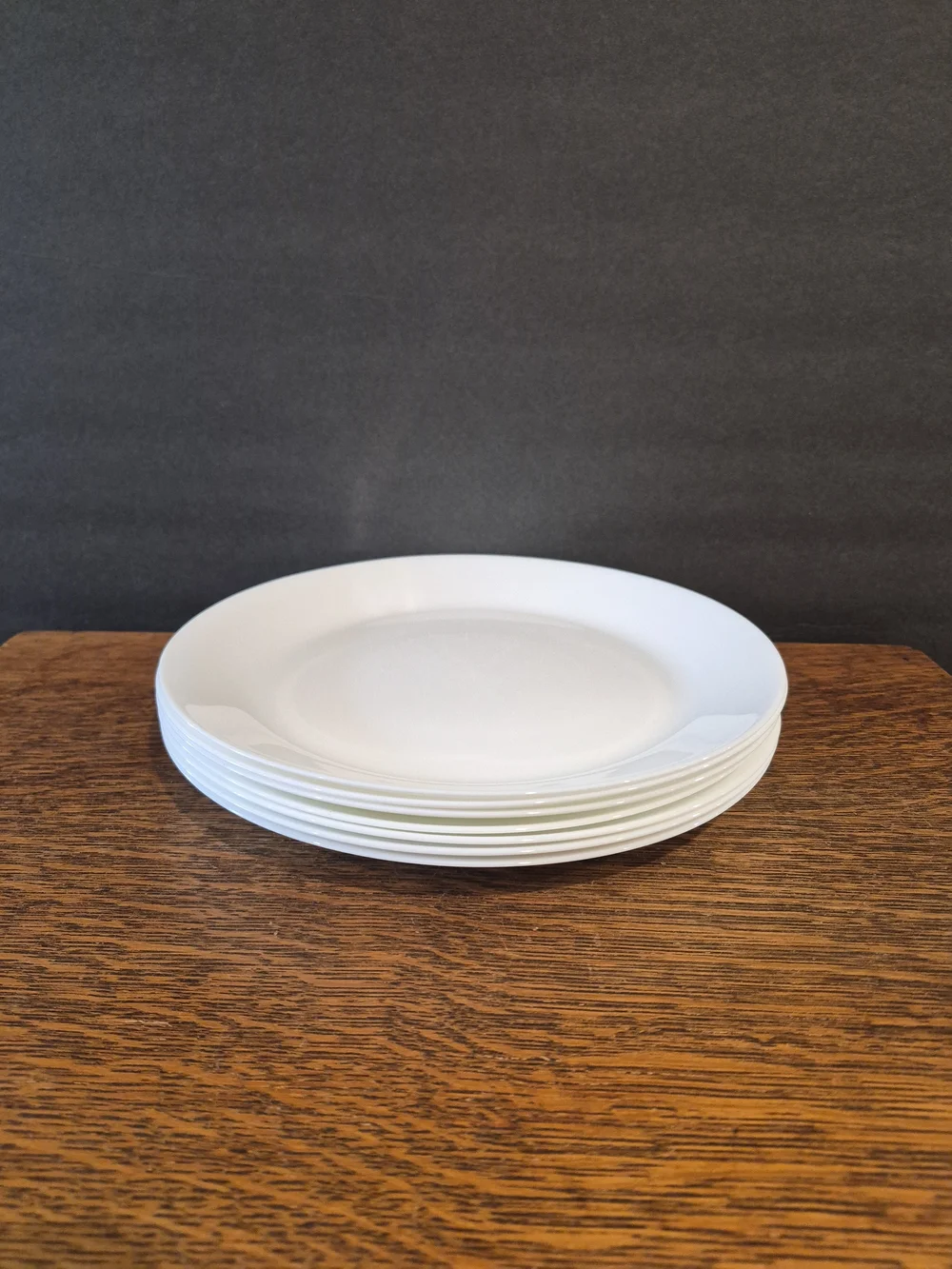 White Ceramic Dinner Plates – 7-Pack